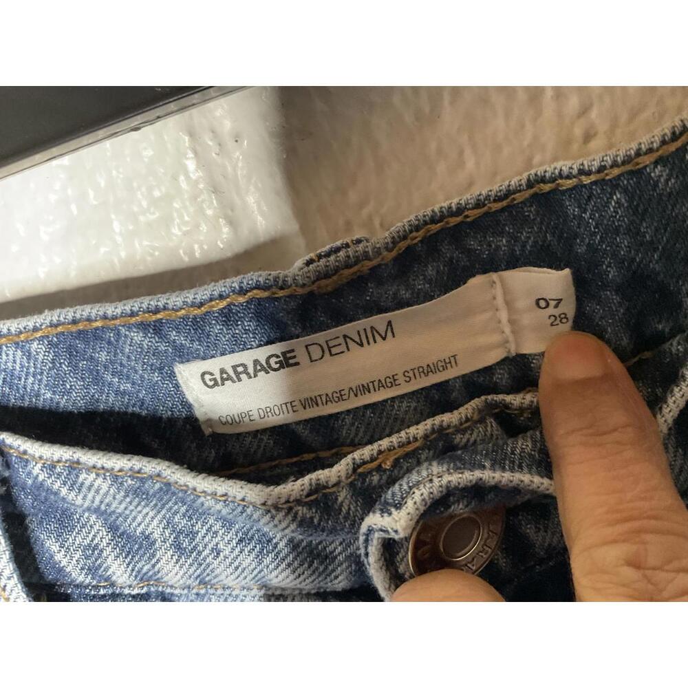 < Garage Vintage Straight Distressed Jeans > - Picture 3 of 5